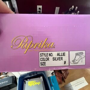 Paprika Allie Heels Women 9 Silver Good Rhinestone T-Strap Formal Sandals